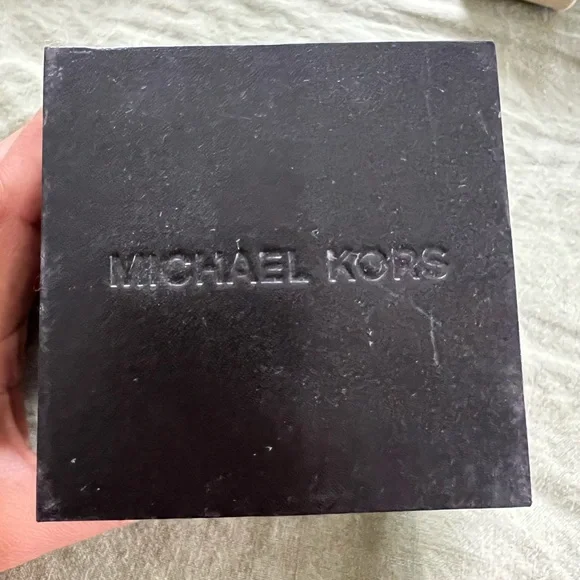 Michael Kors silver watch - Picture 11 of 13